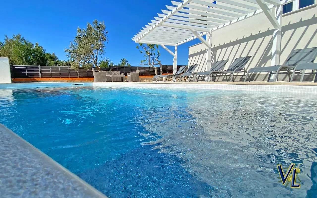 Apartment Pasman - Appartement 50 M2 Et Piscine Пакоштане